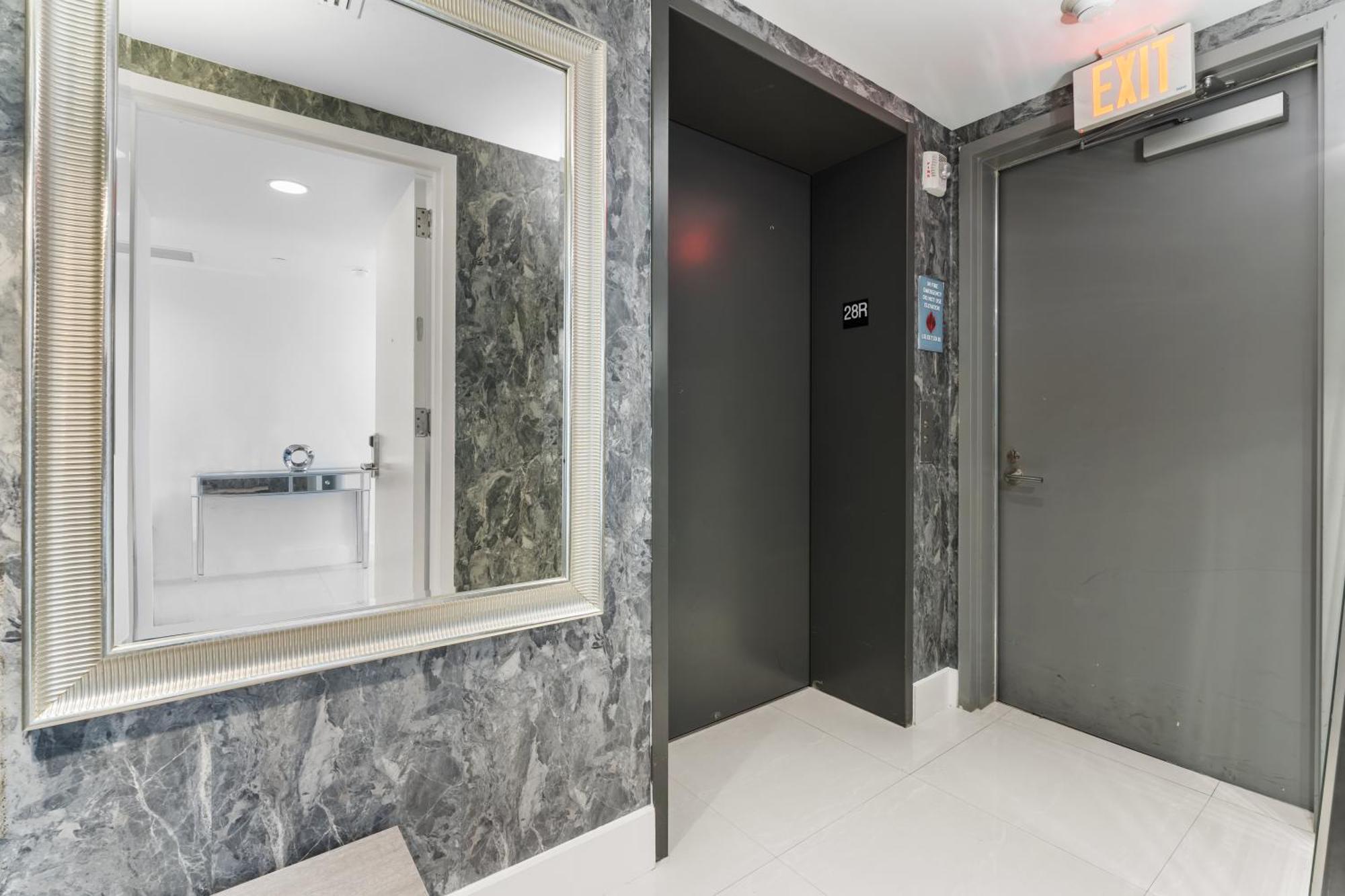 Beachwalk - Vip Tower - Oceanview Unit 3 Bedroom & 3 Bathroom Hallandale Beach