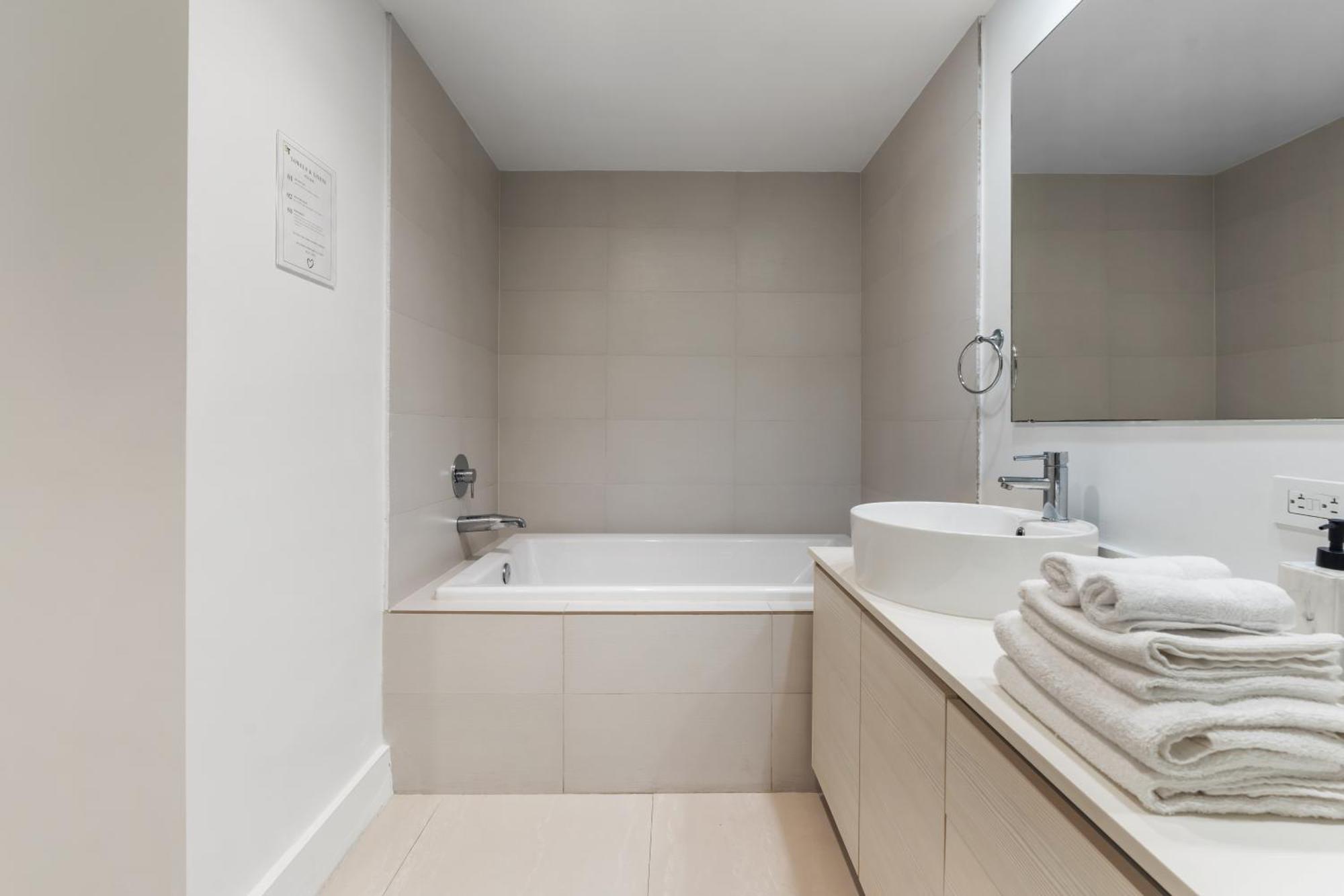 Beachwalk - Vip Tower - Oceanview Unit 3 Bedroom & 3 Bathroom *