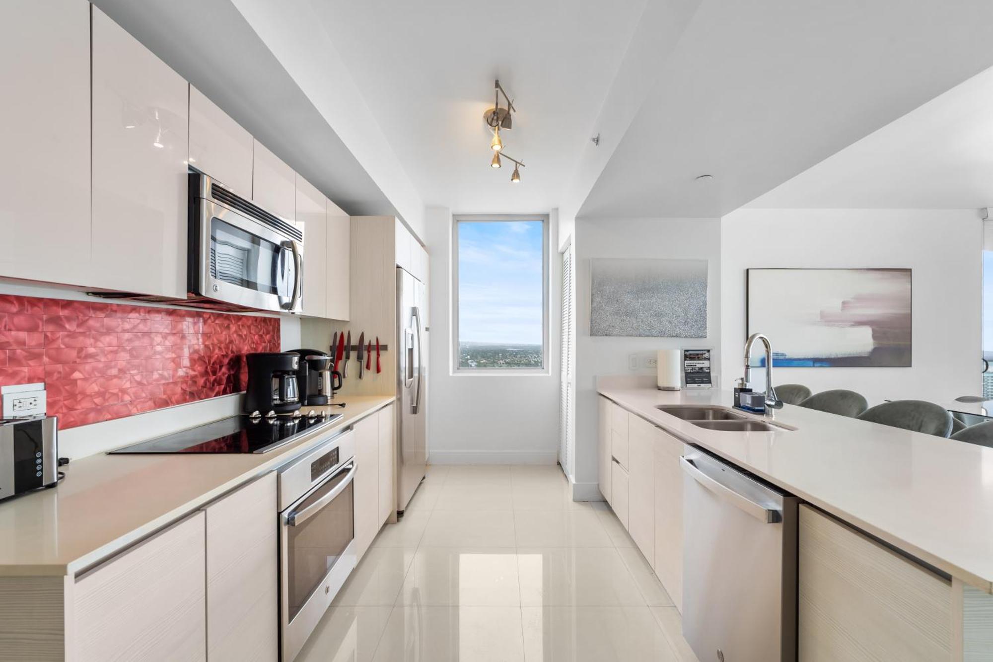 Beachwalk - Vip Tower - Oceanview Unit 3 Bedroom & 3 Bathroom * Hallandale Beach
